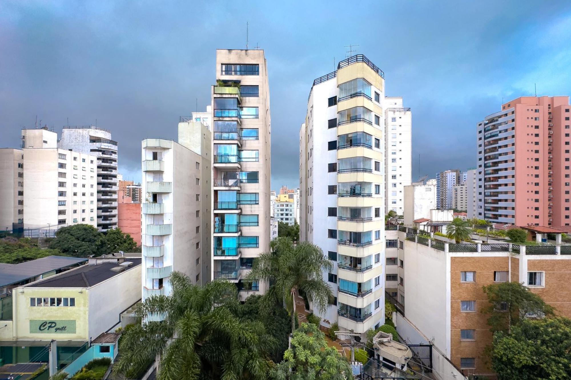 Apto 2dorm Reformado Ao Lado Ao Lado Do Allianz Pe0061 *