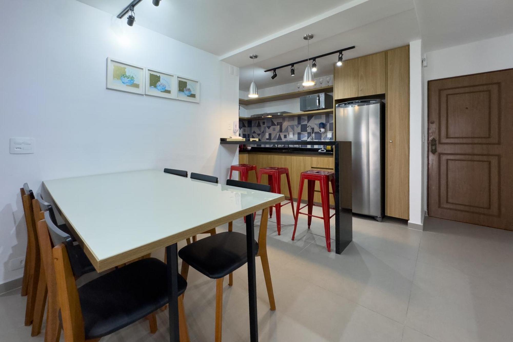 Apto 2dorm Reformado Ao Lado Ao Lado Do Allianz Pe0061 *